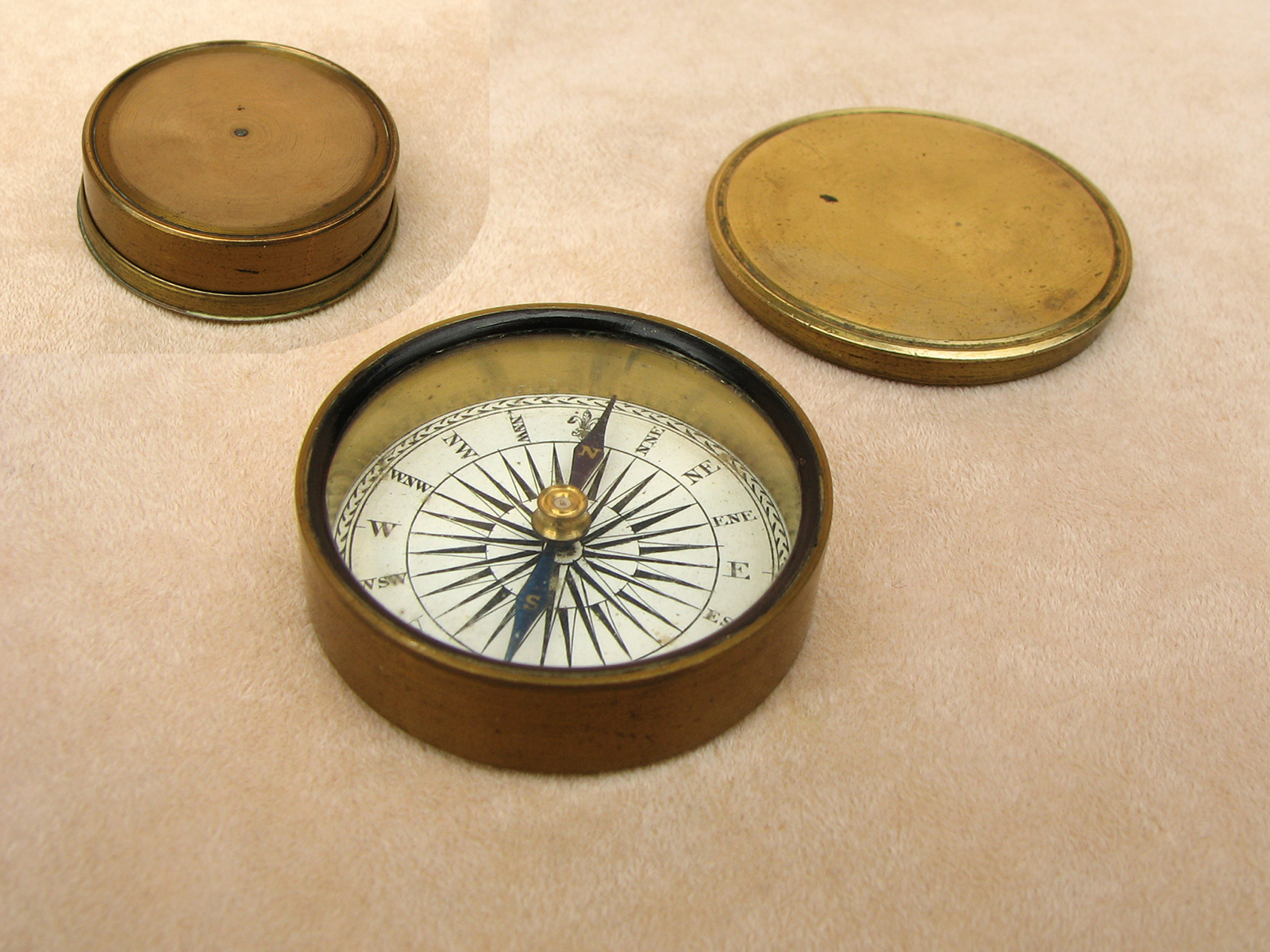 Small Victorian brass cased pocket compass circa 1880
